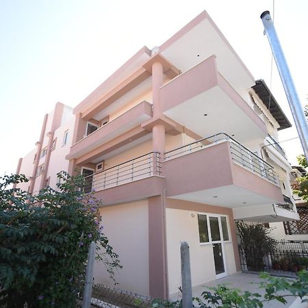 Mango Apartamento Paralía Exterior foto