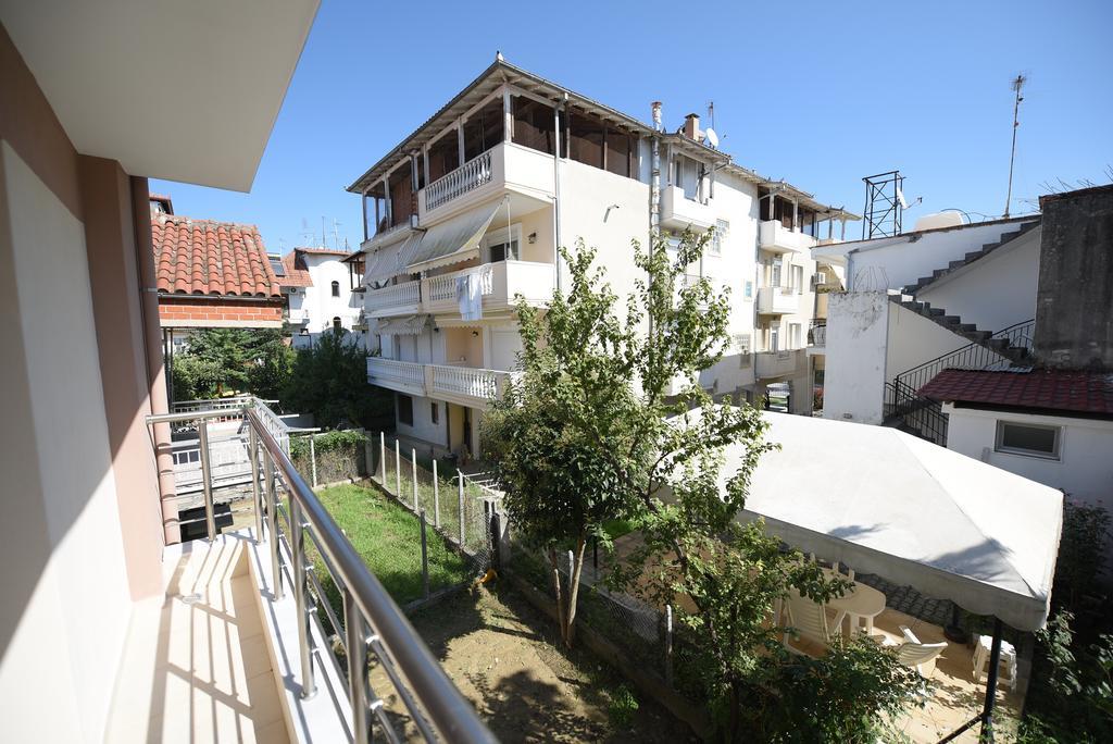 Mango Apartamento Paralía Exterior foto